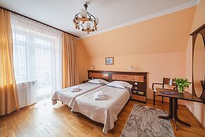 Willa Pan Tadeusz - POLSKIE TATRY S.A.