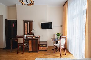 Willa Pan Tadeusz - POLSKIE TATRY S.A.