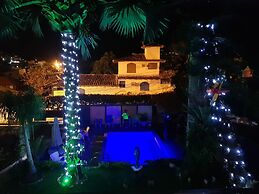 Suites Casa do Barão