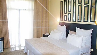 Regency Hotel Flamboyant