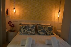 Candia Suites & Rooms