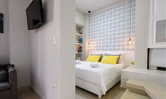 Candia Suites & Rooms