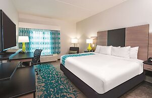 La Quinta Inn & Suites by Wyndham Cleveland TN