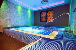 The Warwickshire Hotel and Country Club