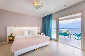 Coral Estate Luxury Resort