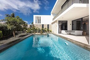 Coral Estate Luxury Resort
