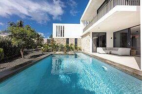 Coral Estate Luxury Resort