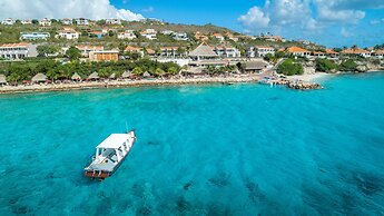 Coral Estate Luxury Resort