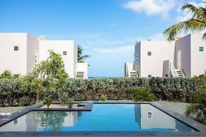 Coral Estate Luxury Resort