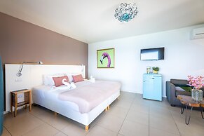 Coral Estate Luxury Resort