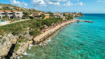 Coral Estate Luxury Resort