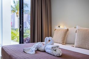 Coral Estate Luxury Resort