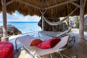 Coral Estate Luxury Resort