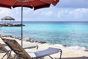 Coral Estate Luxury Resort