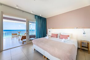 Coral Estate Luxury Resort