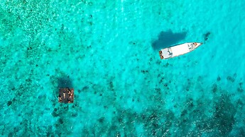 Coral Estate Luxury Resort