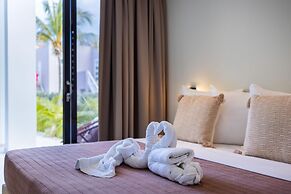 Coral Estate Luxury Resort