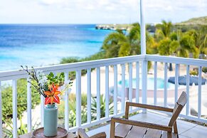 Coral Estate Luxury Resort