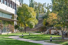 Holiday Inn Beijing Shijingshan Parkview by IHG