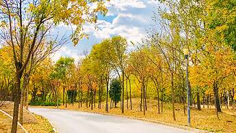 Holiday Inn Beijing Shijingshan Parkview by IHG