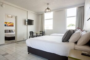 Nightcap at Emerald Star Hotel