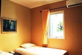 Twins Hotel Manggadua