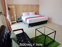 Slowly Inn