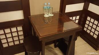 Urban Travellers Hotel