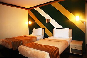 Urban Travellers Hotel