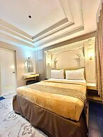 Urban Travellers Hotel