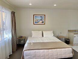 Motel Hobson's Choice