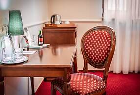 Hotel Capital