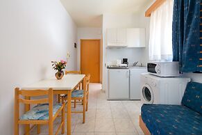 Yiannis Apartments