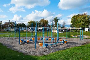 Sun Retreats Geneva on the Lake