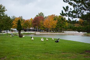 Sun Retreats Geneva on the Lake
