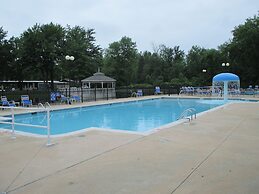 Sun Retreats Geneva on the Lake