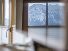 Sonnenalm Mountain Lodge