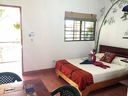 Tropical Sands Dominical Eco Inn