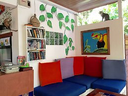 Tropical Sands Dominical Eco Inn