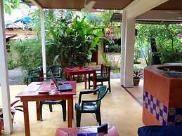 Tropical Sands Dominical Eco Inn