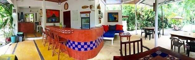 Tropical Sands Dominical Eco Inn