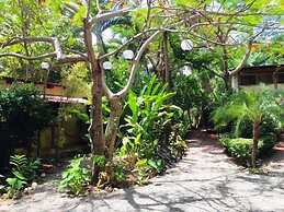 Tropical Sands Dominical Eco Inn