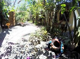 Tropical Sands Dominical Eco Inn