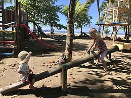 Tropical Sands Dominical Eco Inn