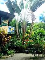 Tropical Sands Dominical Eco Inn