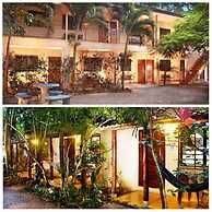 Tropical Sands Dominical Eco Inn