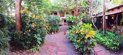 Tropical Sands Dominical Eco Inn