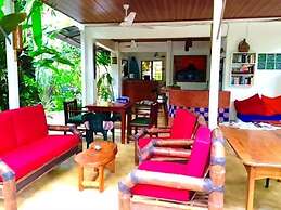 Tropical Sands Dominical Eco Inn