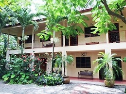 Tropical Sands Dominical Eco Inn