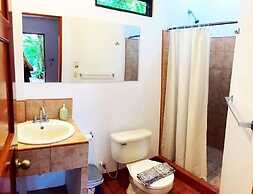 Tropical Sands Dominical Eco Inn